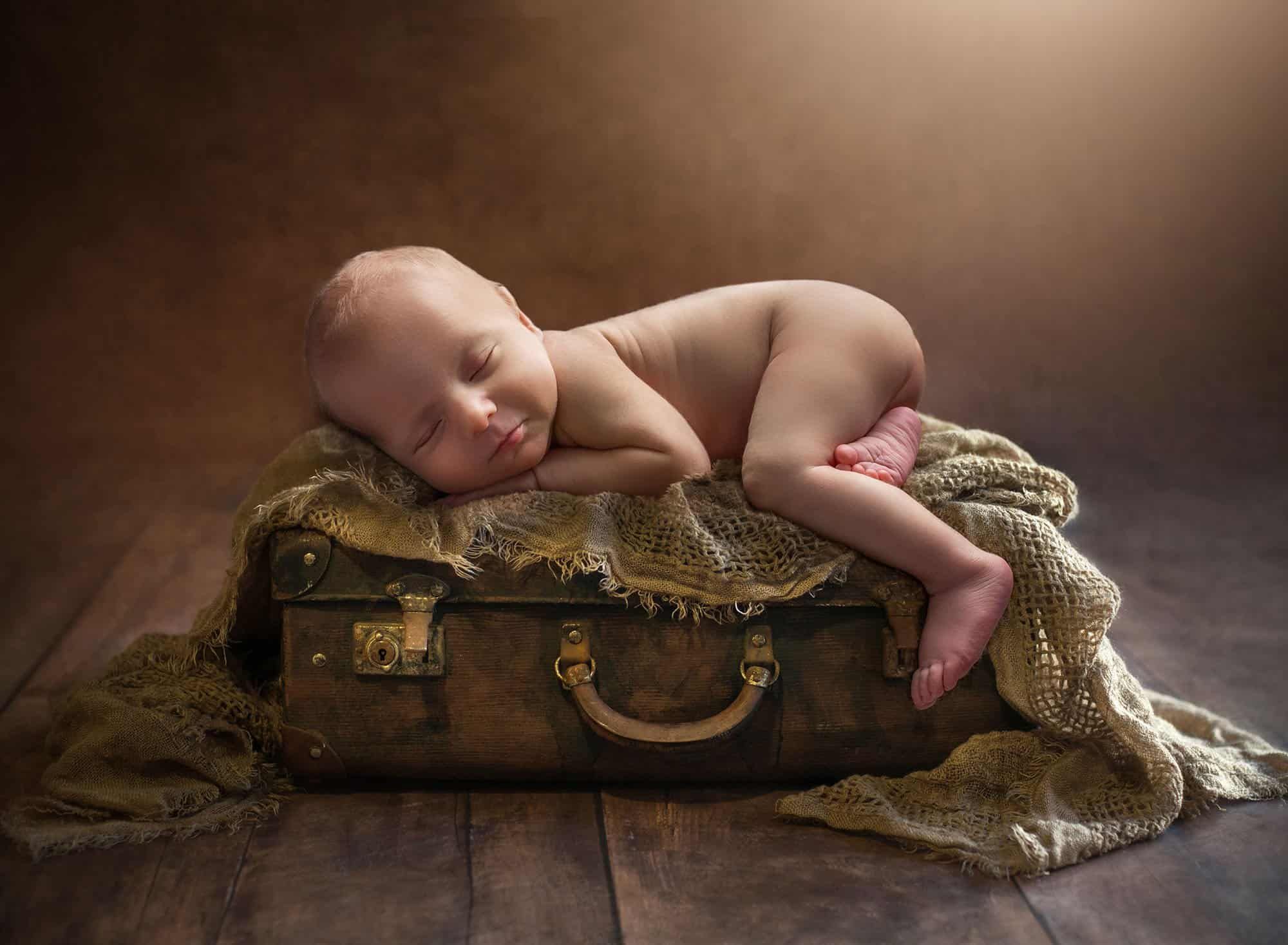 Rocky Hill Newborn Photographer