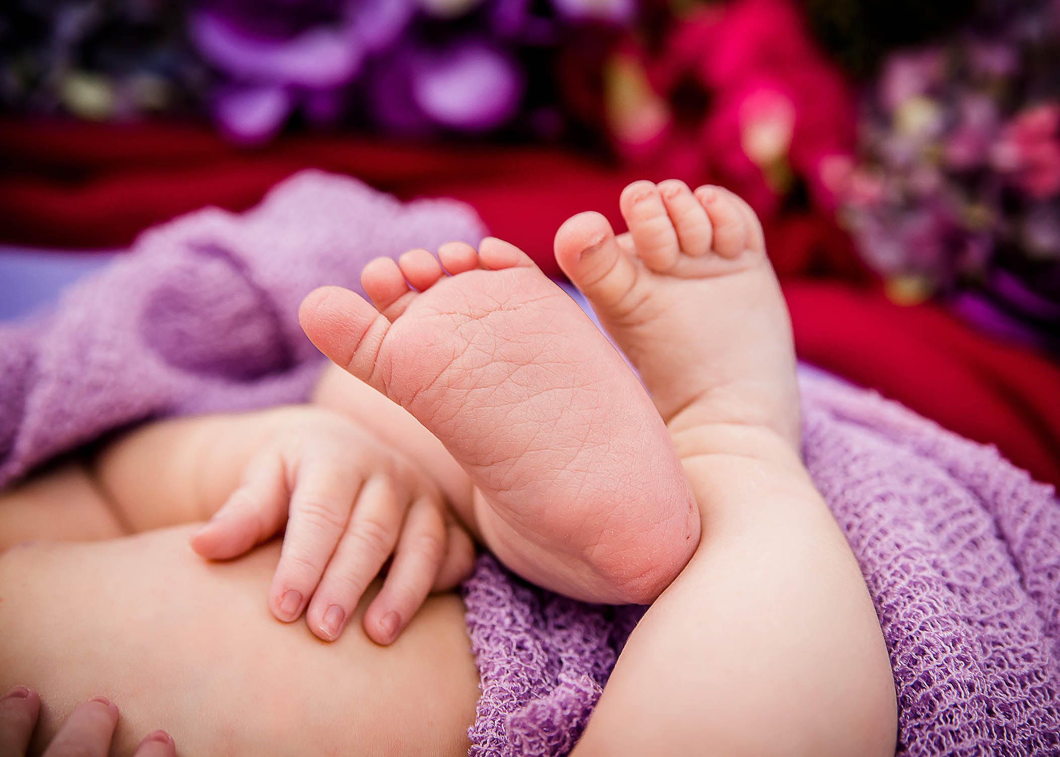 newborn baby feet 4 days old