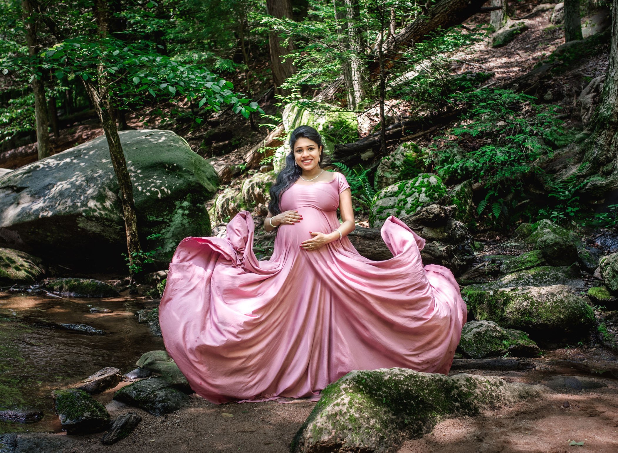 Outdoor Maternity Photo Session