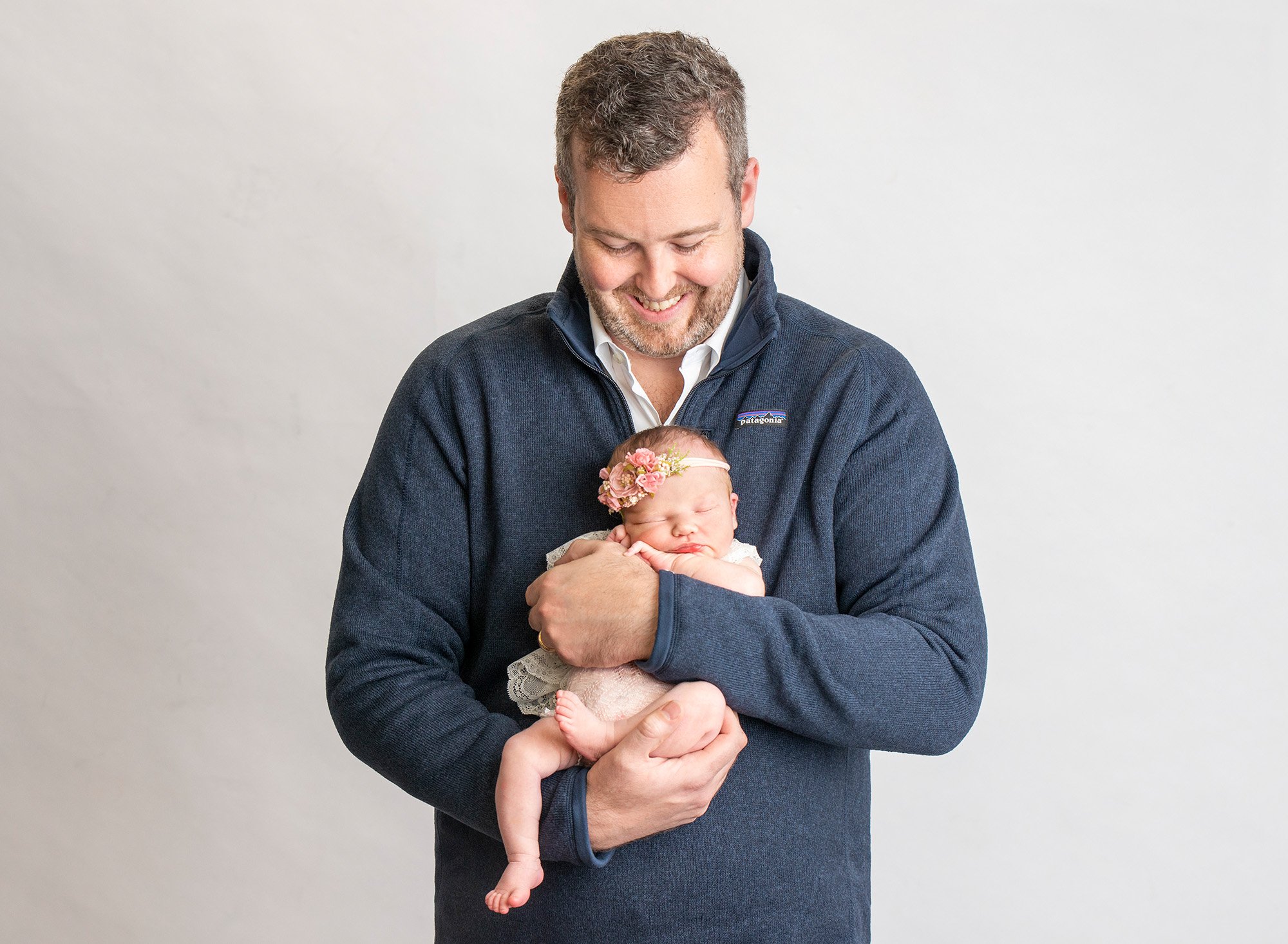 Newborn Daughter and Parents Pictures