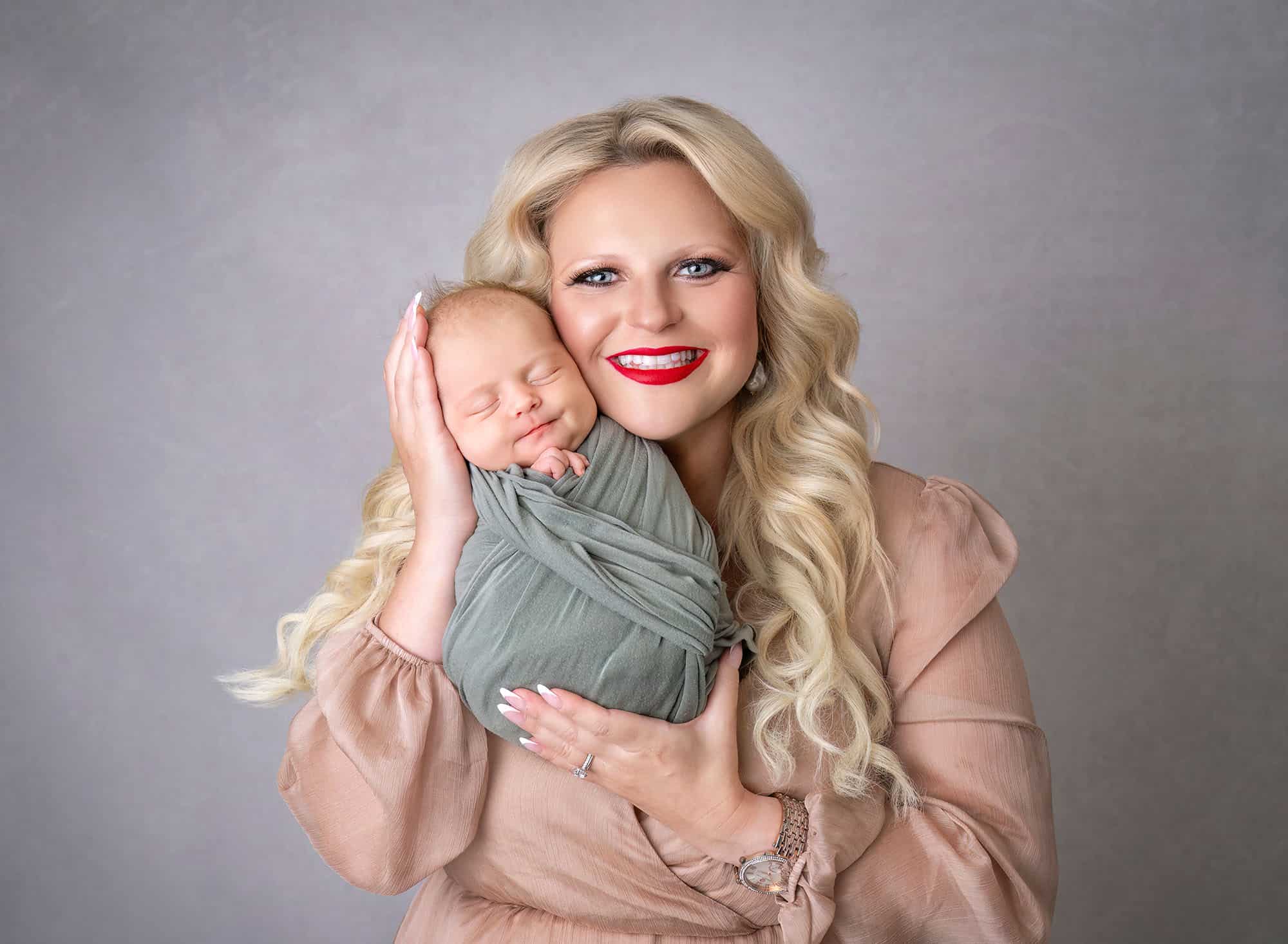 Connecticut newborn photographer