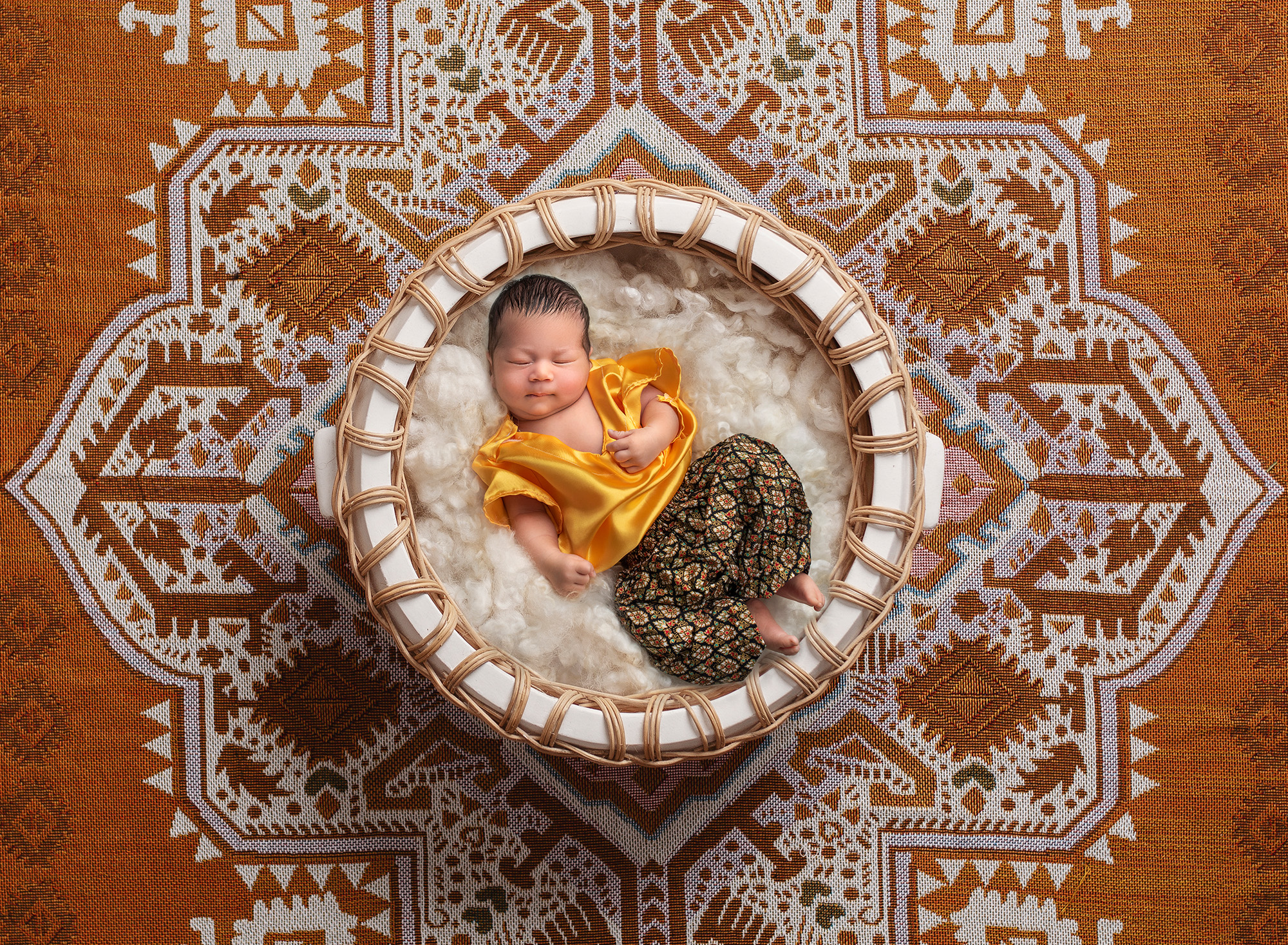 Newborn photos with Thai Culture