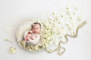 cozy newborn pictures