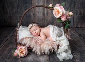 cozy newborn pictures